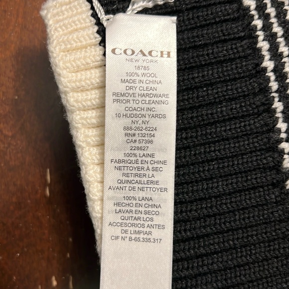 Coach Knit Charm scarf - Picture 3 of 5